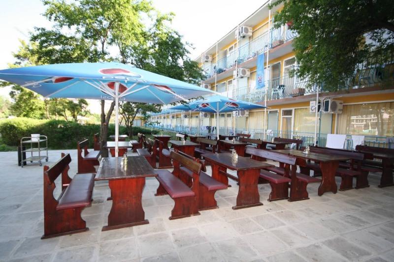 Continental Blu Hotel Солнечный берег Экстерьер фото